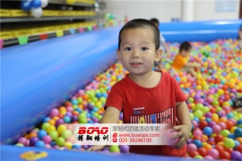 廣州拓展訓(xùn)練親子拓展與傳統(tǒng)活動的區(qū)別